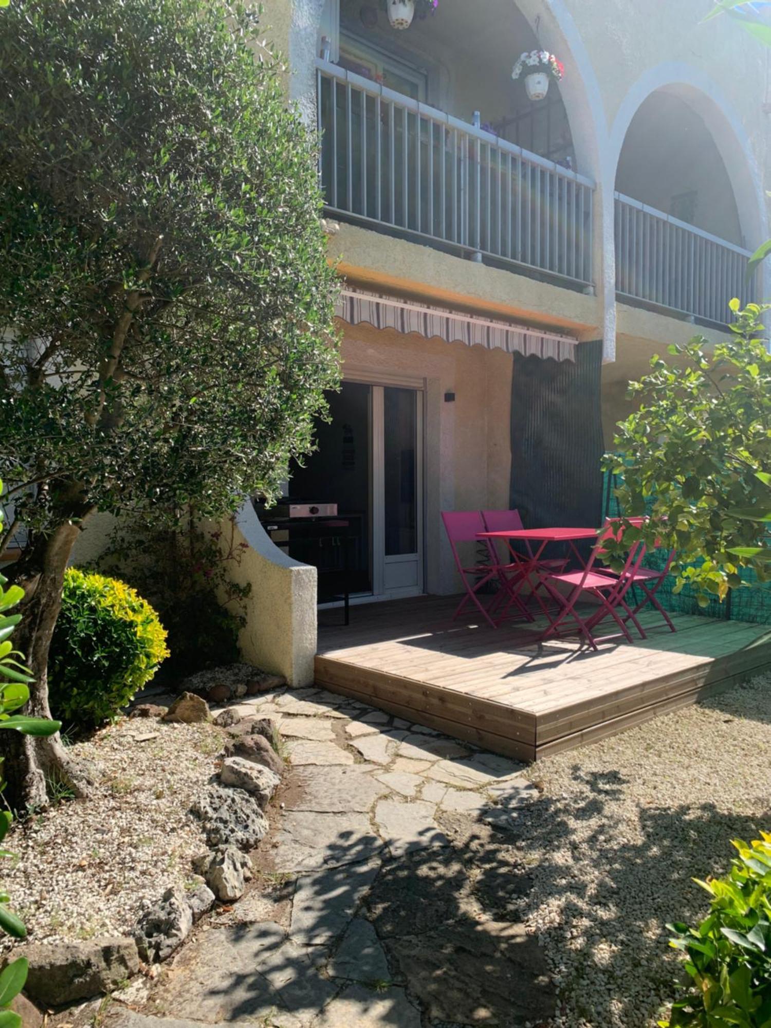 Beau T2 Avec Jardin Frejus Plage Exterior foto